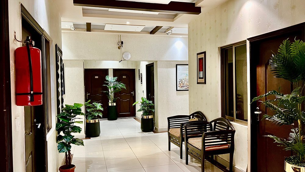 The 10 Best Hotels In Karachi: Your Ultimate Guide To Luxury And Comfort 8 Royal Inn Hotel
